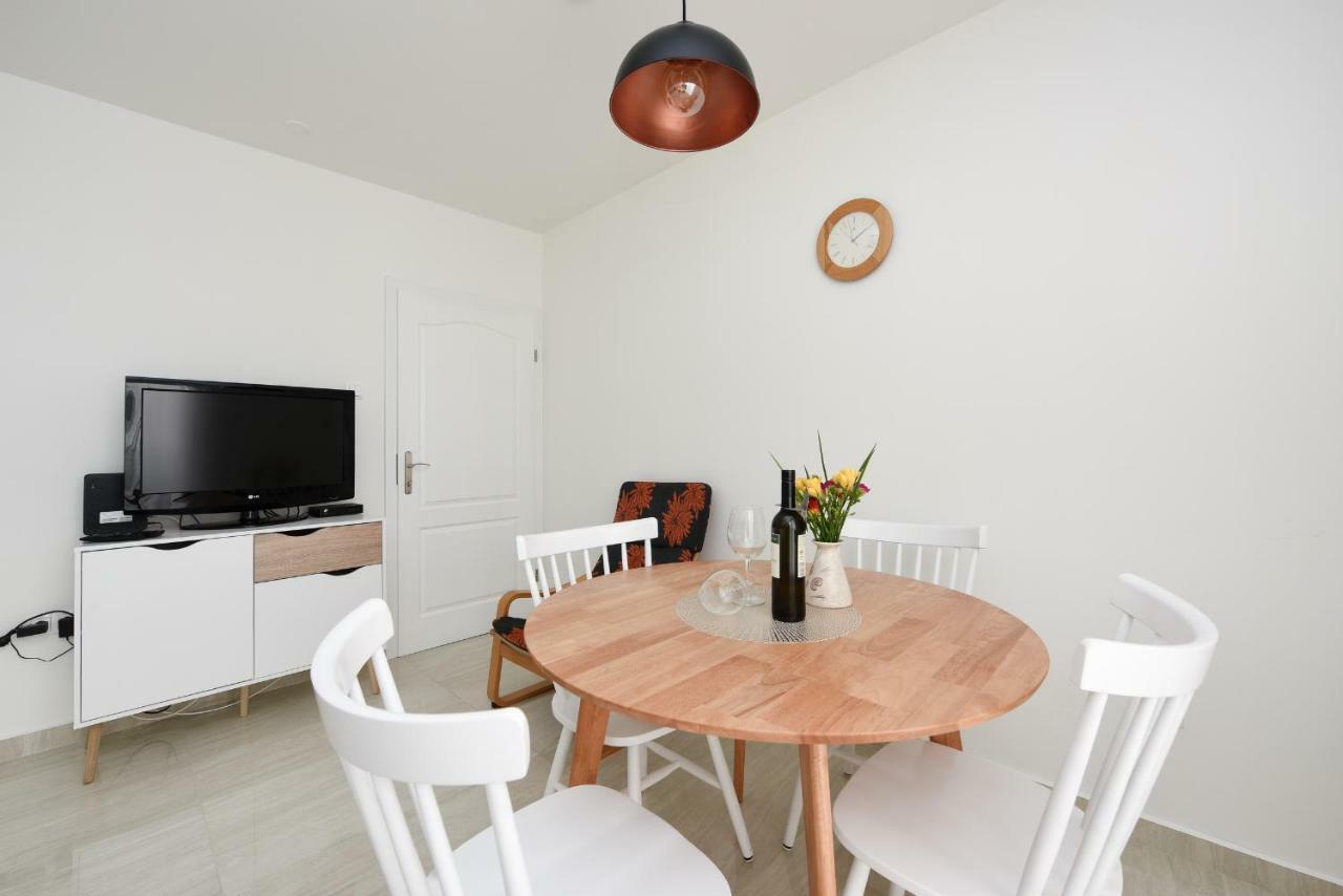 Apartment July *